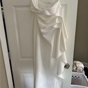 Elegant White Strapless Dress